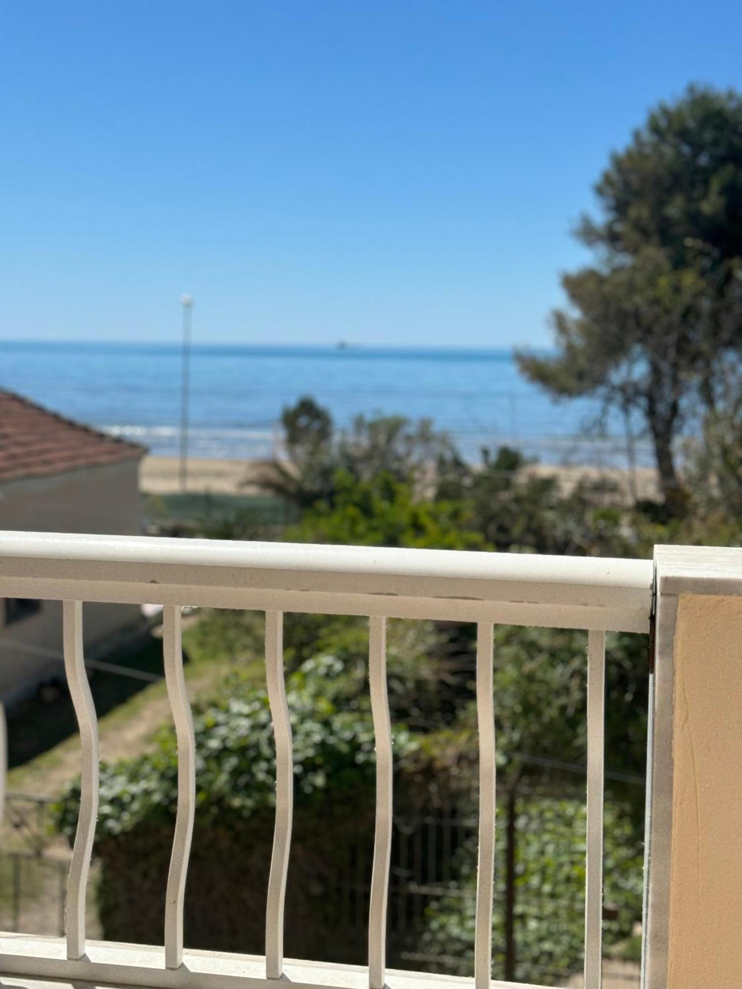 Sea & Gardenview Apartments Durres Luaran gambar